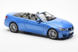 BMW M4 F83 Cabriolet Yas Marina Blå Paragon 1:18 80432339612 Metall — bild 6 av 8