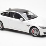 BMW M4 F82 Frozen Brilliant Vit Paragon 1:18 PA-97101 - image 6 of 8