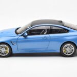 BMW M4 F82 Yas Marina Blå Paragon 1:18 PA-97102 - image 4 of 8