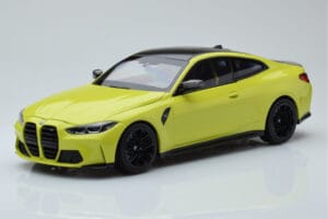 BMW M4 G82 Gul Återförsäljarutgåva Minichamps 1:18 80435A51949