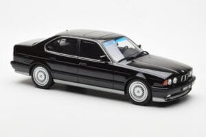 BMW M5 E34 Svart Otto 1:18 OT690 Resin — bild 4 av 6