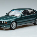 BMW M5 E34 Cecotto Edition Grön Otto 1:18