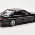 BMW M5 E34 Hartge H5 V12 Diamond Svart Metallic Otto 1:18 - image 2 of 6