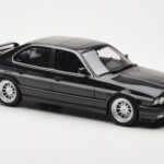 BMW M5 E34 Hartge H5 V12 Diamond Svart Metallic Otto 1:18 - image 4 of 6