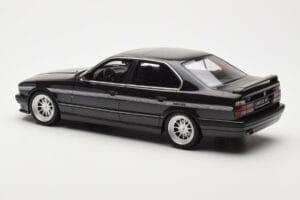 BMW M5 E34 Hartge H5 V12 Diamond Svart Metallic Otto 1:18 OT362 Resin — bild 5 av 6