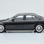 BMW M5 E34 Hartge Svart Otto 1:18 - image 3 of 6