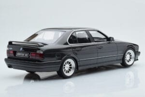 BMW M5 E34 Hartge Svart Otto 1:18 OT362B Resin — bild 5 av 6