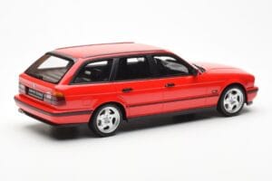 BMW M5 E34 Touring Röd Otto 1:18 OT951 Resin — bild 2 av 6