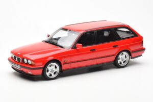 BMW M5 E34 Touring Röd Otto 1:18 OT951
