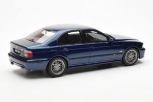 BMW M5 E39 Avus Blue Paint Issue Otto 1:18 OT070 Resin — bild 2 av 6