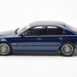 BMW M5 E39 Avus Blue Paint Issue Otto 1:18 - image 3 of 6