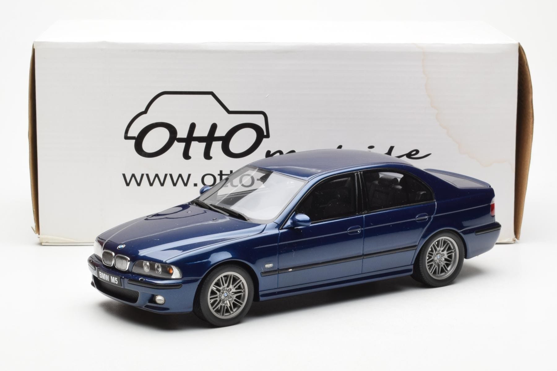 BMW M5 E39 Avus Blue Paint Issue Otto 1:18 OT070 Resin — bild 6 av 6