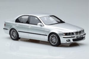 BMW M5 E39 Silver Otto 1:18 OT747B Resin — bild 4 av 7