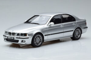 BMW M5 E39 Silver Otto 1:18