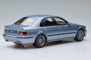 BMW M5 E39 Silverwater Blå Otto 1:18 OT554 Resin — bild 2 av 6