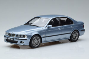BMW M5 E39 Silverwater Blå Otto 1:18