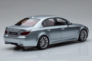BMW M5 E60 Silver Otto 1:18 OT426 Resin — bild 2 av 6