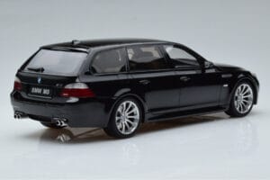 BMW M5 E61 Touring Svart Otto 1:18 OT1020 Resin — bild 2 av 6