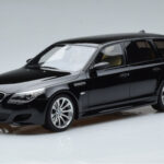 BMW M5 E61 Touring Svart Otto 1:18
