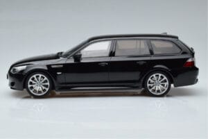 BMW M5 E61 Touring Svart Otto 1:18 OT1020 Resin — bild 3 av 6