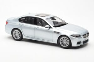 BMW M5 F10 Silverstone Silver Paragon 1:18 80432186353 Metall — bild 6 av 8