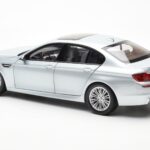 BMW M5 F10 Silverstone Silver Paragon 1:18 80432186353 - image 7 of 8