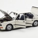 BMW M535i E28 Alpine Vit AUTOart 1:18 - image 2 of 10