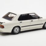 BMW M535i E28 Alpine Vit AUTOart 1:18 - image 3 of 10