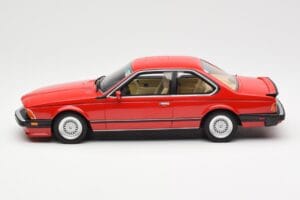 BMW M635 CSi E24 Henna Röd Otto 1:18 OT1018 Resin — bild 3 av 6