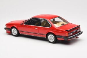 BMW M635 CSi E24 Henna Röd Otto 1:18 OT1018 Resin — bild 5 av 6