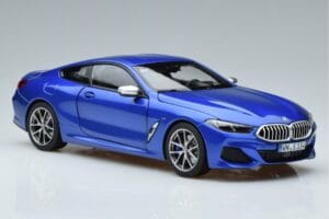 BMW M850i G15 Blå Metallic Norev 1:18 183286 Metall — bild 5 av 7