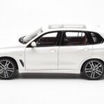 BMW X5 G05 Vit Paragon 1:18 - image 4 of 8