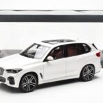 BMW X5 G05 Vit Paragon 1:18 - image 8 of 8