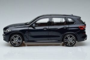 BMW X5 G05 Blå Norev 1:18 183283 Metall — bild 4 av 7