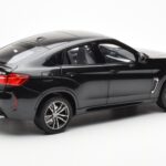 BMW X6 M F86 Sapphire Svart Metallic Norev 1:18 - image 3 of 8