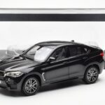 BMW X6 M F86 Sapphire Svart Metallic Norev 1:18 - image 8 of 8
