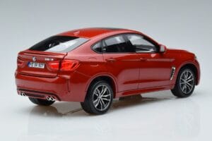 BMW X6M F86 Röd Norev 1:18 183242 Metall — bild 3 av 7