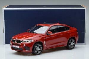 BMW X6M F86 Röd Norev 1:18 183242 Metall — bild 7 av 7