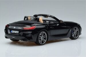 BMW Z4 G29 Svart Metallic Norev 1:18 183272 Metall — bild 3 av 7