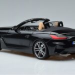 BMW Z4 G29 Svart Metallic Norev 1:18 183272 Metall - image 6 of 7