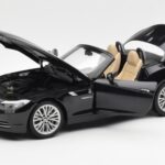 BMW Z4 E89 Spider Svart Metallic Kyosho 1:18 08771BK - image 2 of 9