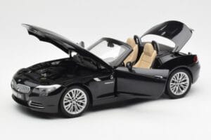 BMW Z4 E89 Spider Svart Metallic Kyosho 1:18 08771BK Metall — bild 2 av 9