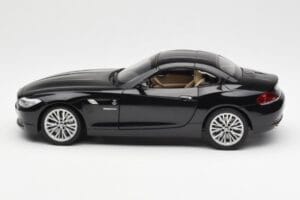 BMW Z4 E89 Spider Svart Metallic Kyosho 1:18 08771BK Metall — bild 5 av 9