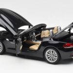 BMW Z4 E89 Spider Svart Metallic Kyosho 1:18 08771BK - image 6 of 9