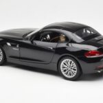 BMW Z4 E89 Spider Svart Metallic Kyosho 1:18 08771BK - image 8 of 9