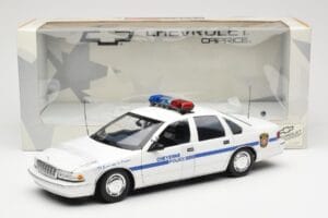Chevrolet Caprice Cheyenne Polis UT Models 1:18 21025 Metall — bild 6 av 6