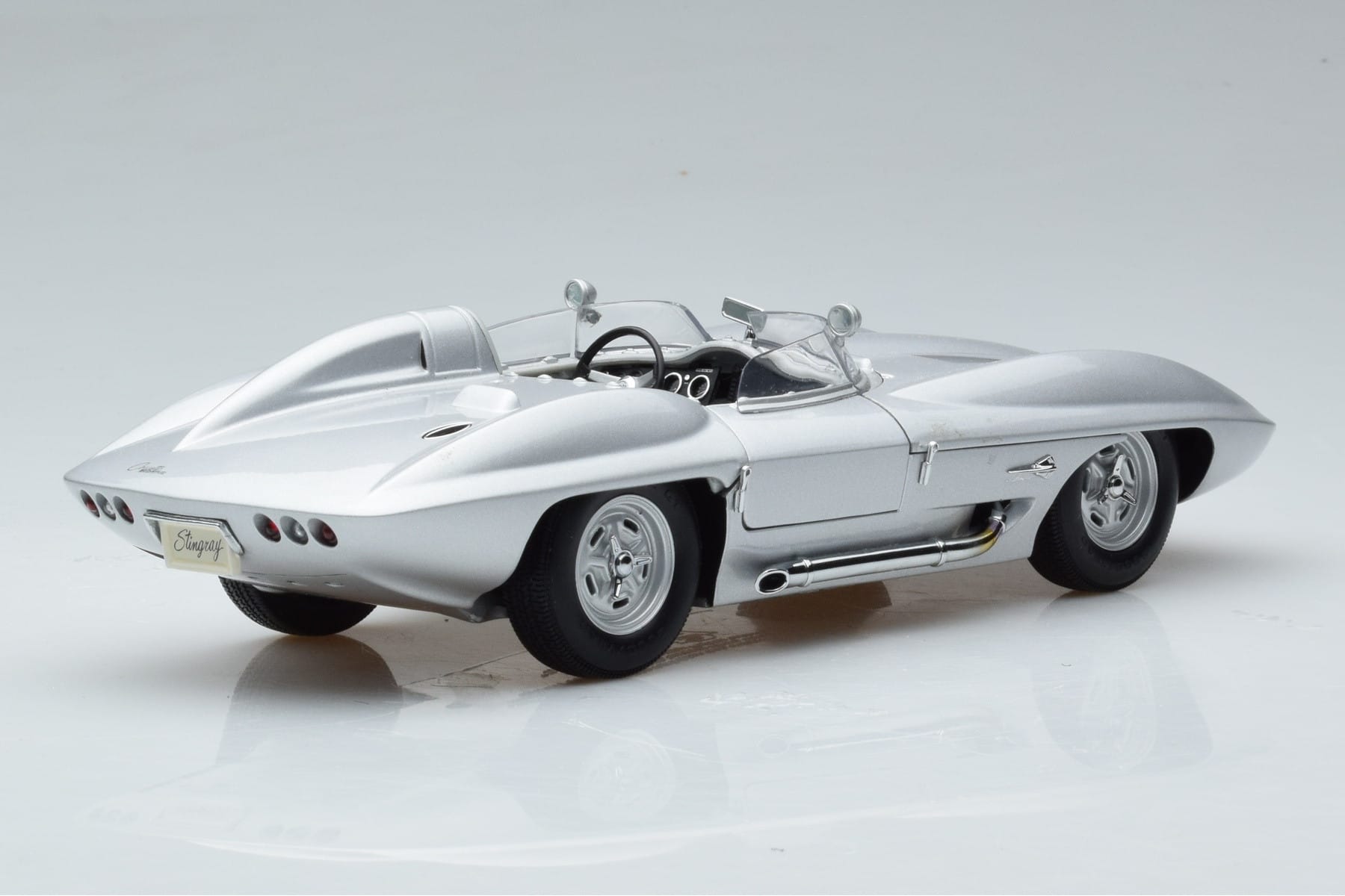 Chevrolet Corvette C1 Stingray Concept AUTOart 1:18 71000 Metall — bild 3 av 8