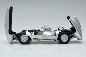 Chevrolet Corvette C1 Stingray Concept AUTOart 1:18 71000 Metall — bild 4 av 8