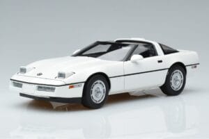 Chevrolet Corvette C4 Vit AUTOart 1:18 71243 Metall