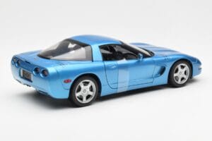 Chevrolet Corvette C5 Blå Metallic UT Models 1:18 21004 Metall — bild 2 av 6